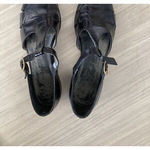 Ann Taylor Bergman Style Blk Sandals